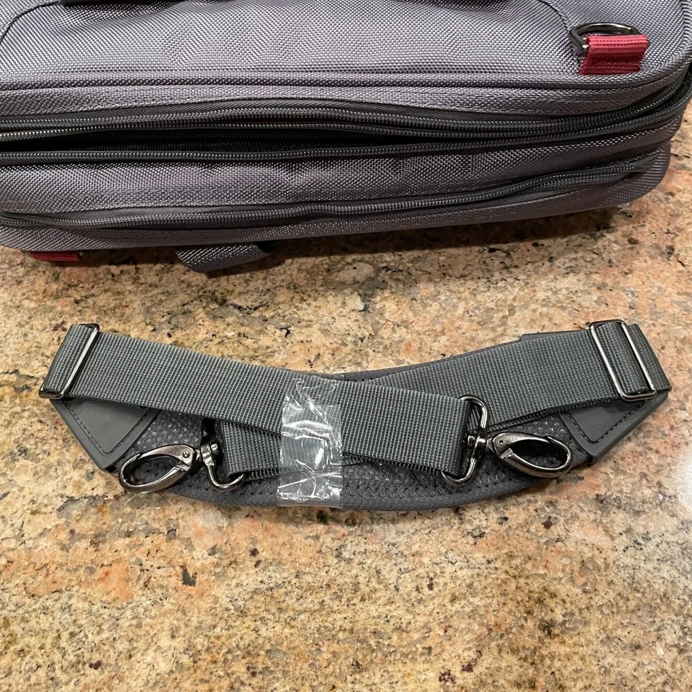 Targus laptop briefcase